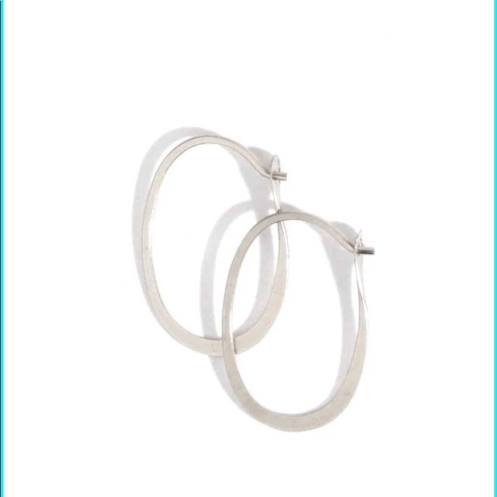 Melissa Joy Manning Oval Hoops, NWT, silver, 3/4”